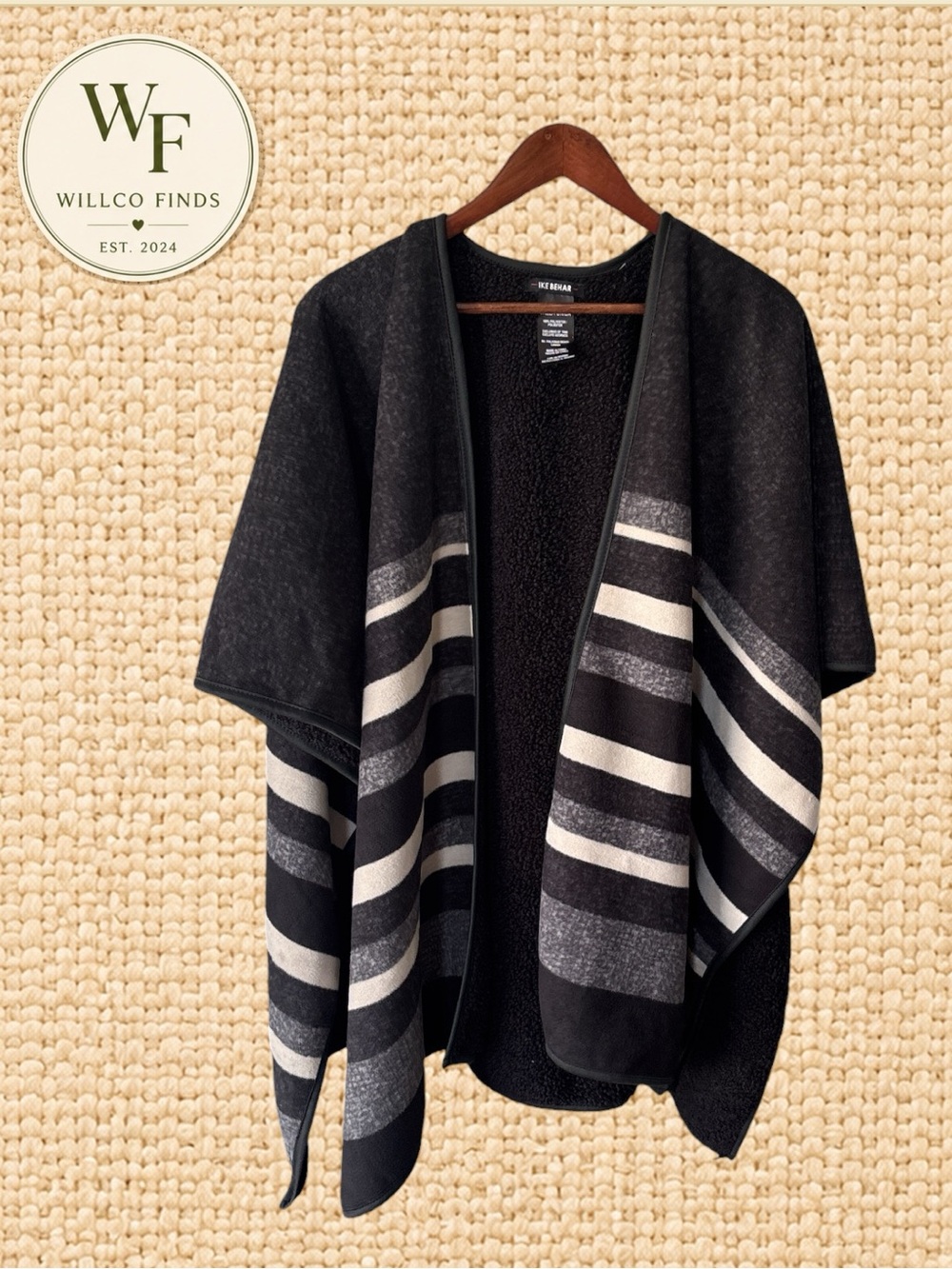 Ike Behar One Size Black Gray Ivory Striped Reversible Sherpa Poncho Wrap